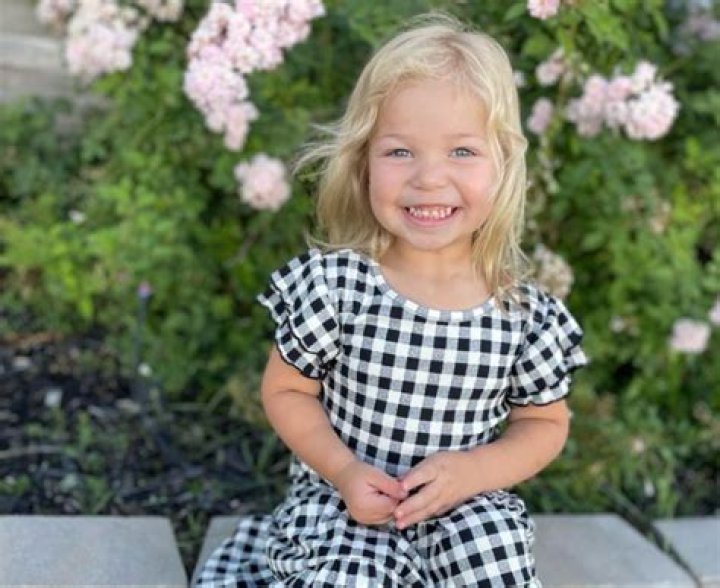 Sister Wives Avalon Padron Features In Cute Boy Bun Photo